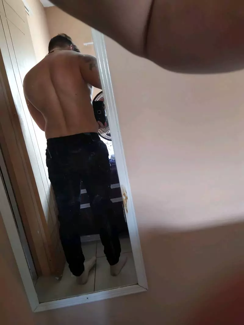 Foto recebida da calça jogger preta