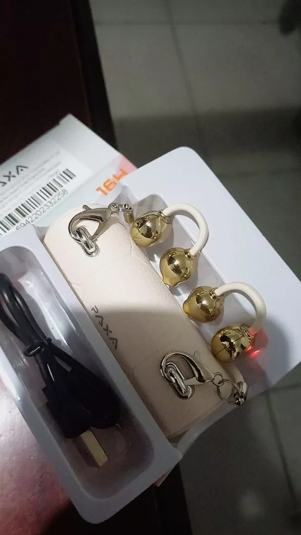 Fone clip borboleta em foto de cliente 4