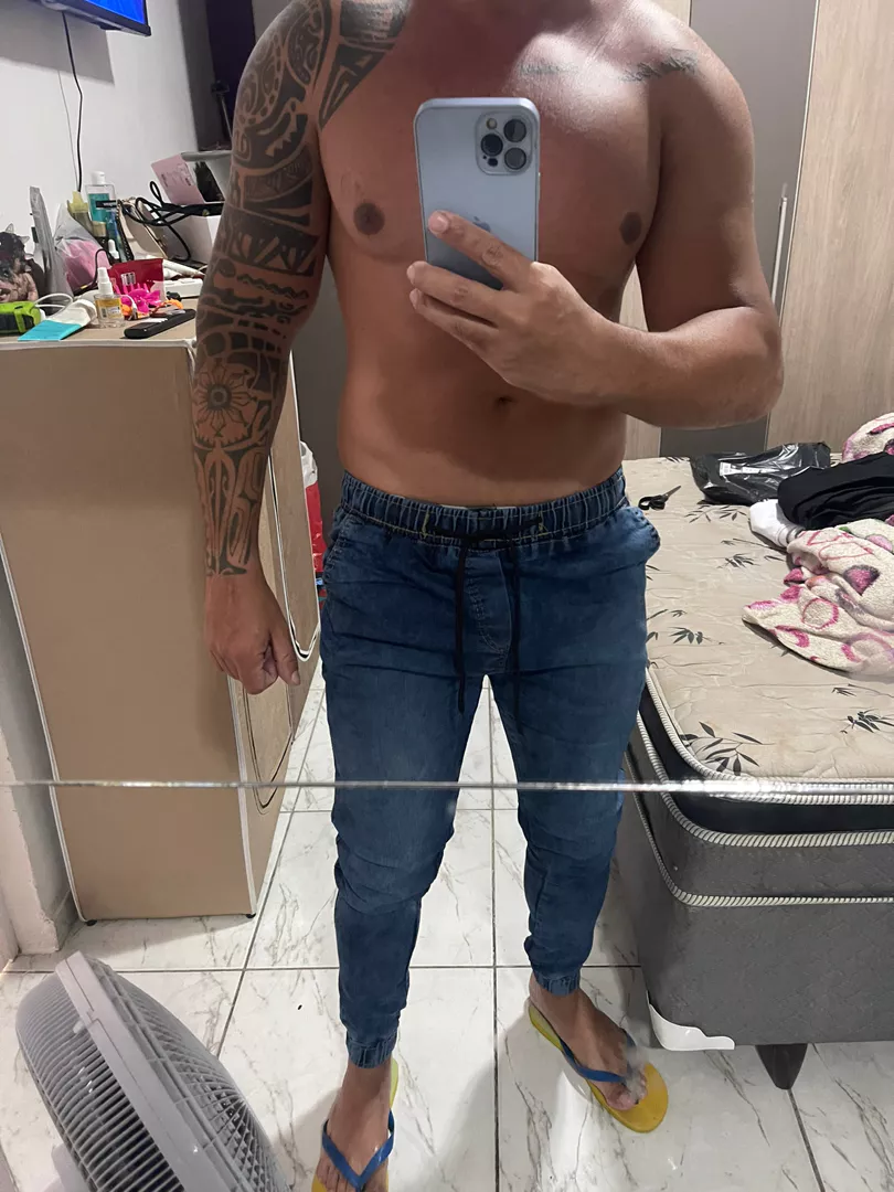 Foto recebida da calça jogger azul